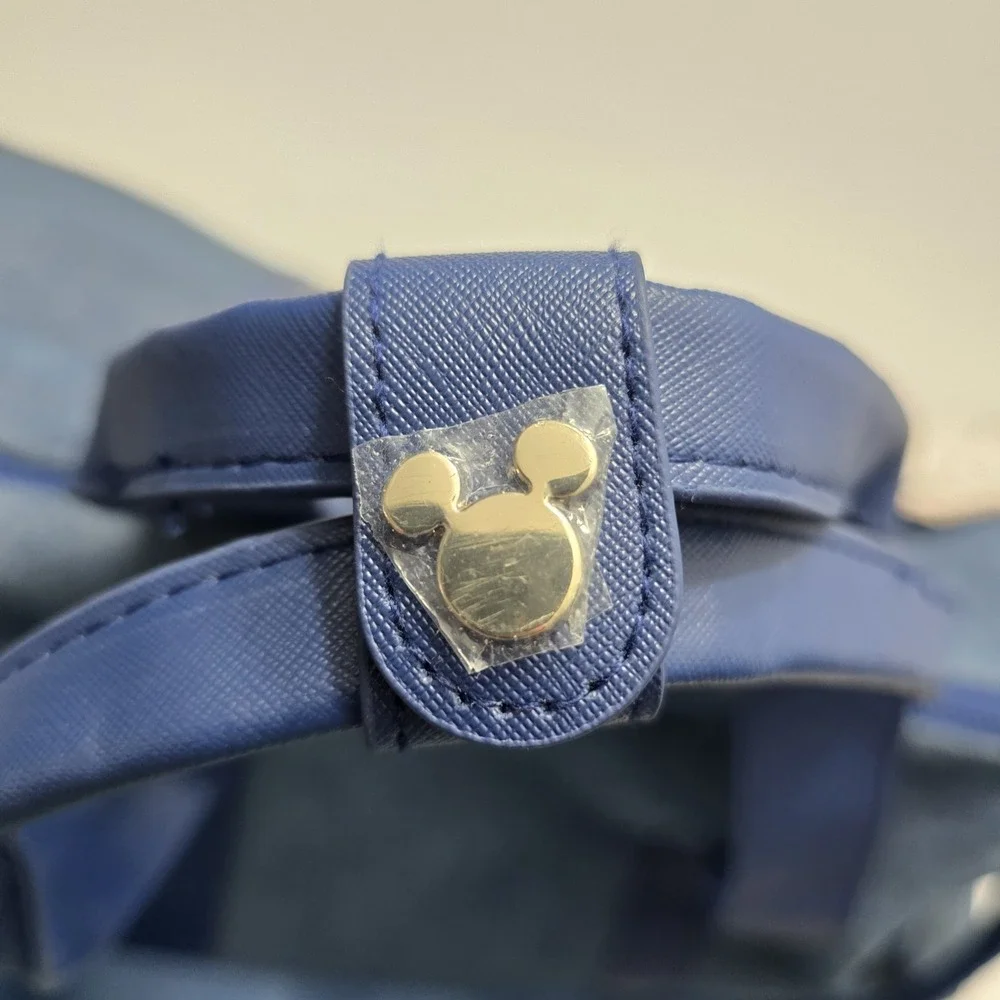 Disney Mickey Mouse Bioworld Wheeled Duffle Bag Set Blue Denim Style